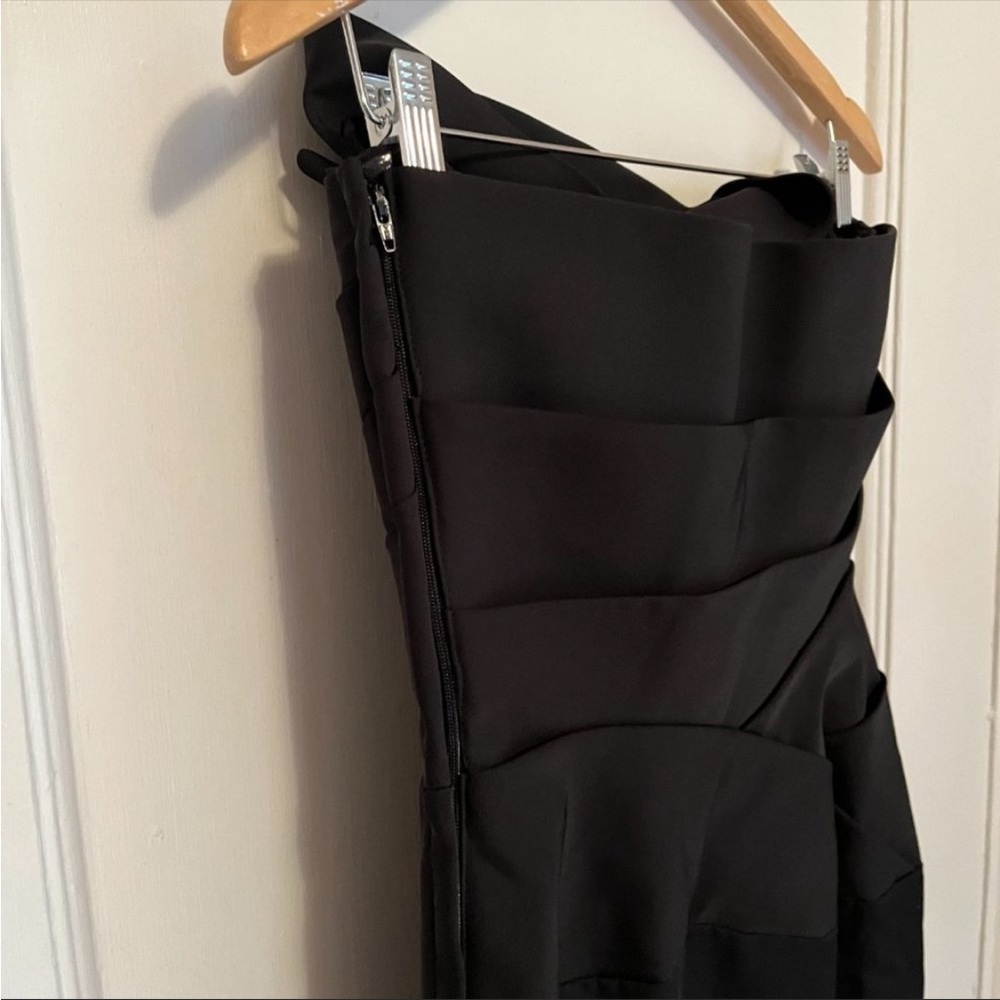 Tadashi collection size 4 black dress
